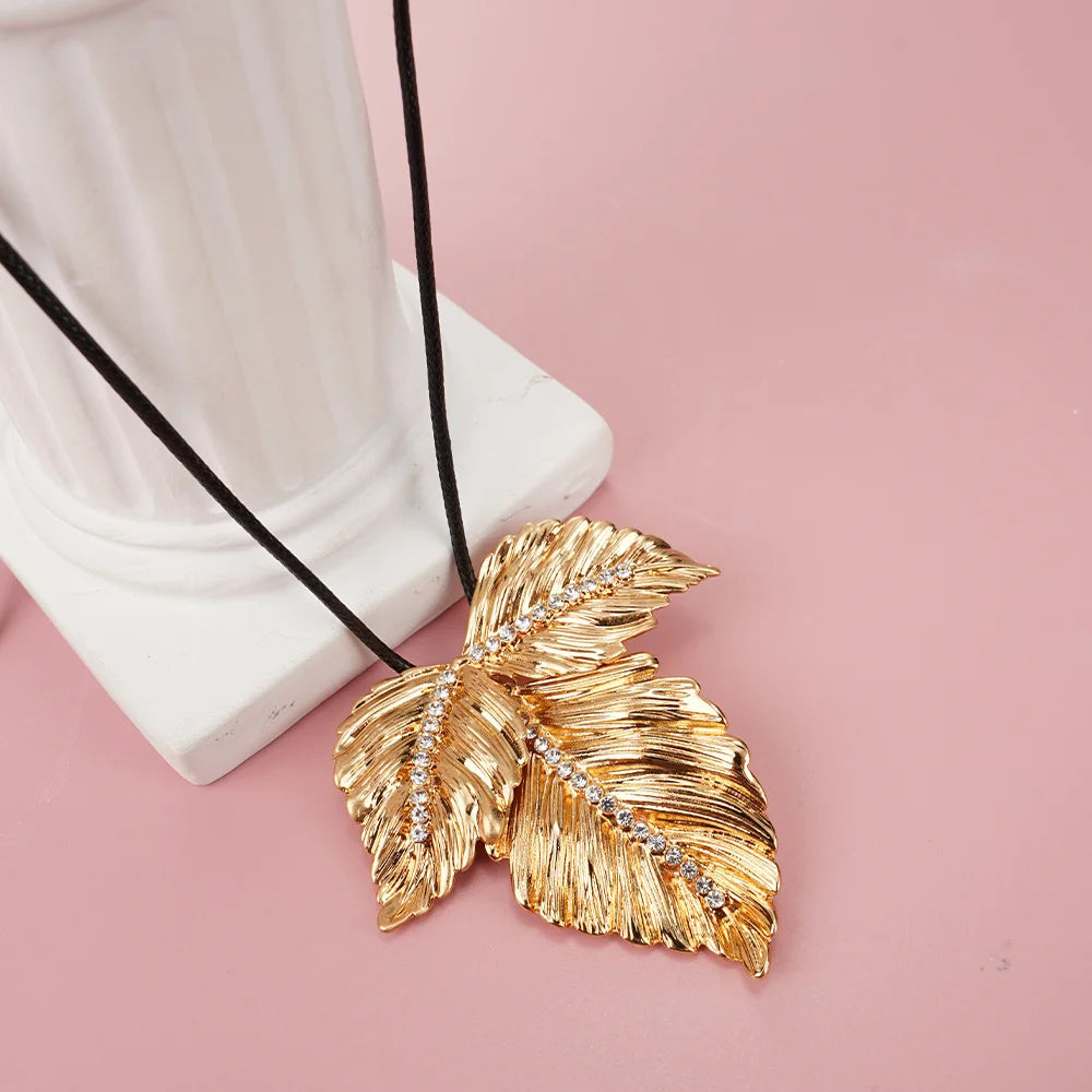 Collar Queen Shopia (2 Colores)