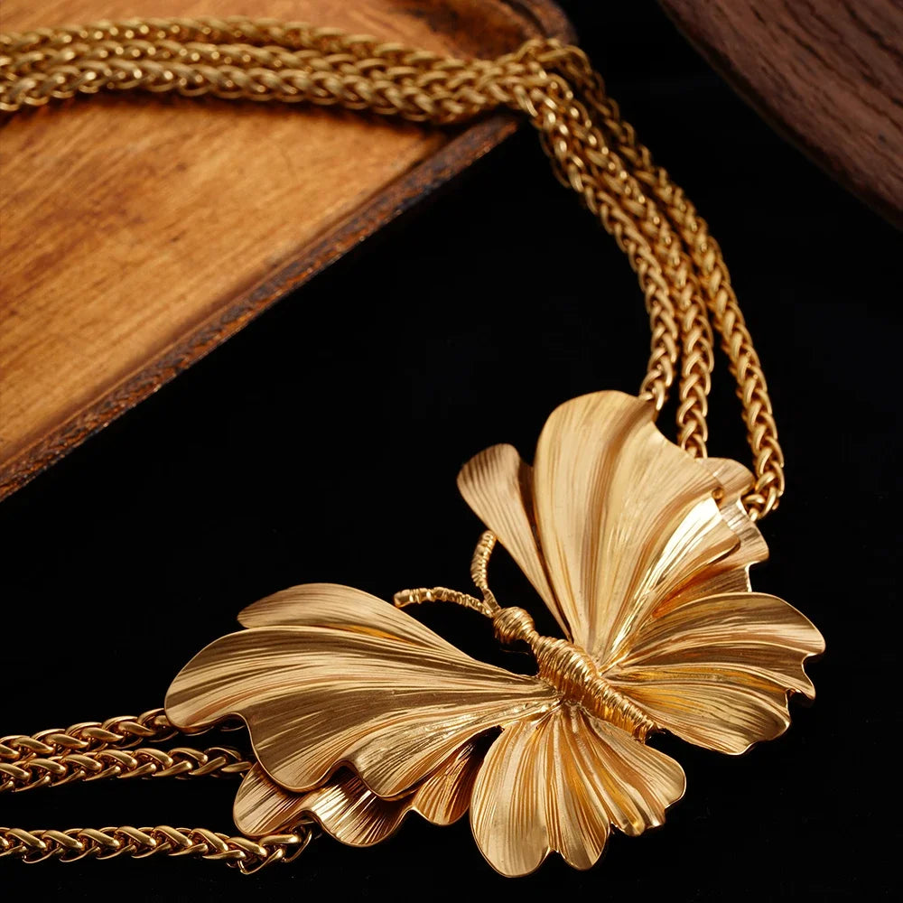 Gargantilla Queen Lucinda