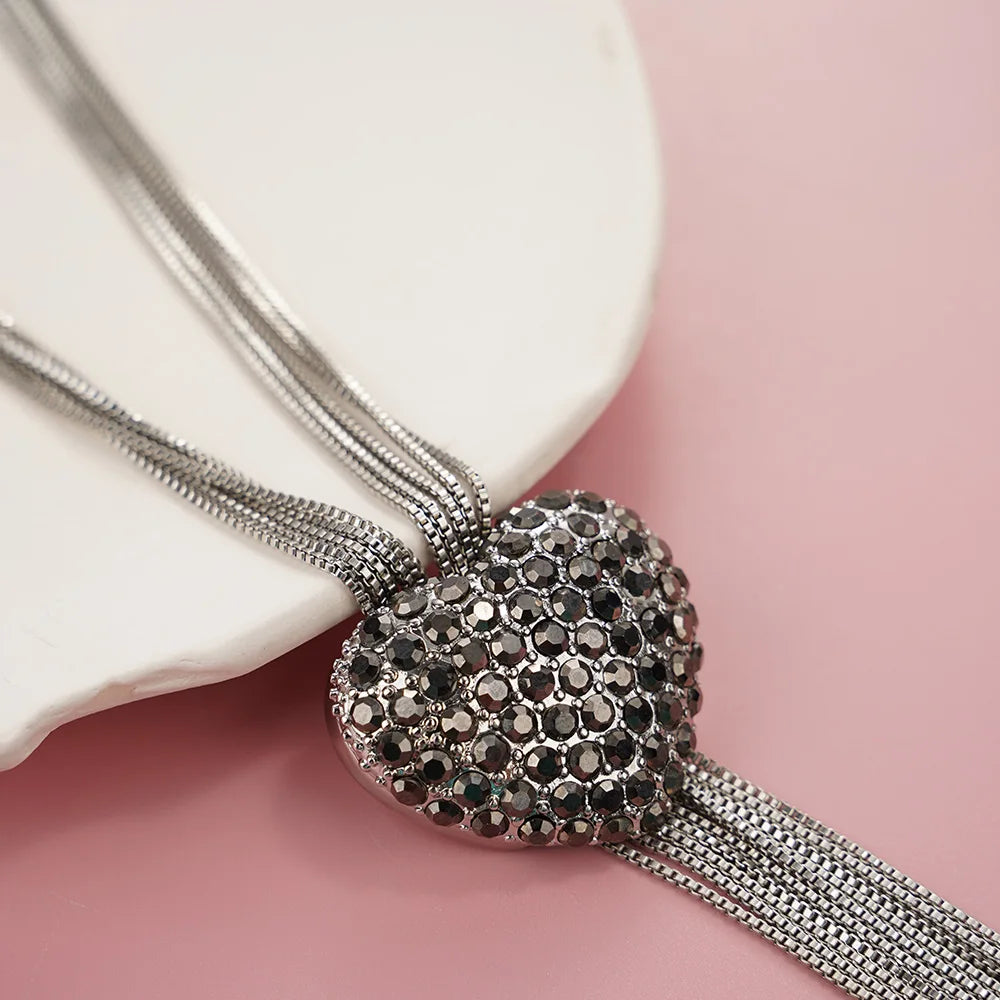 Collar Queen Alvin (2 Colores)