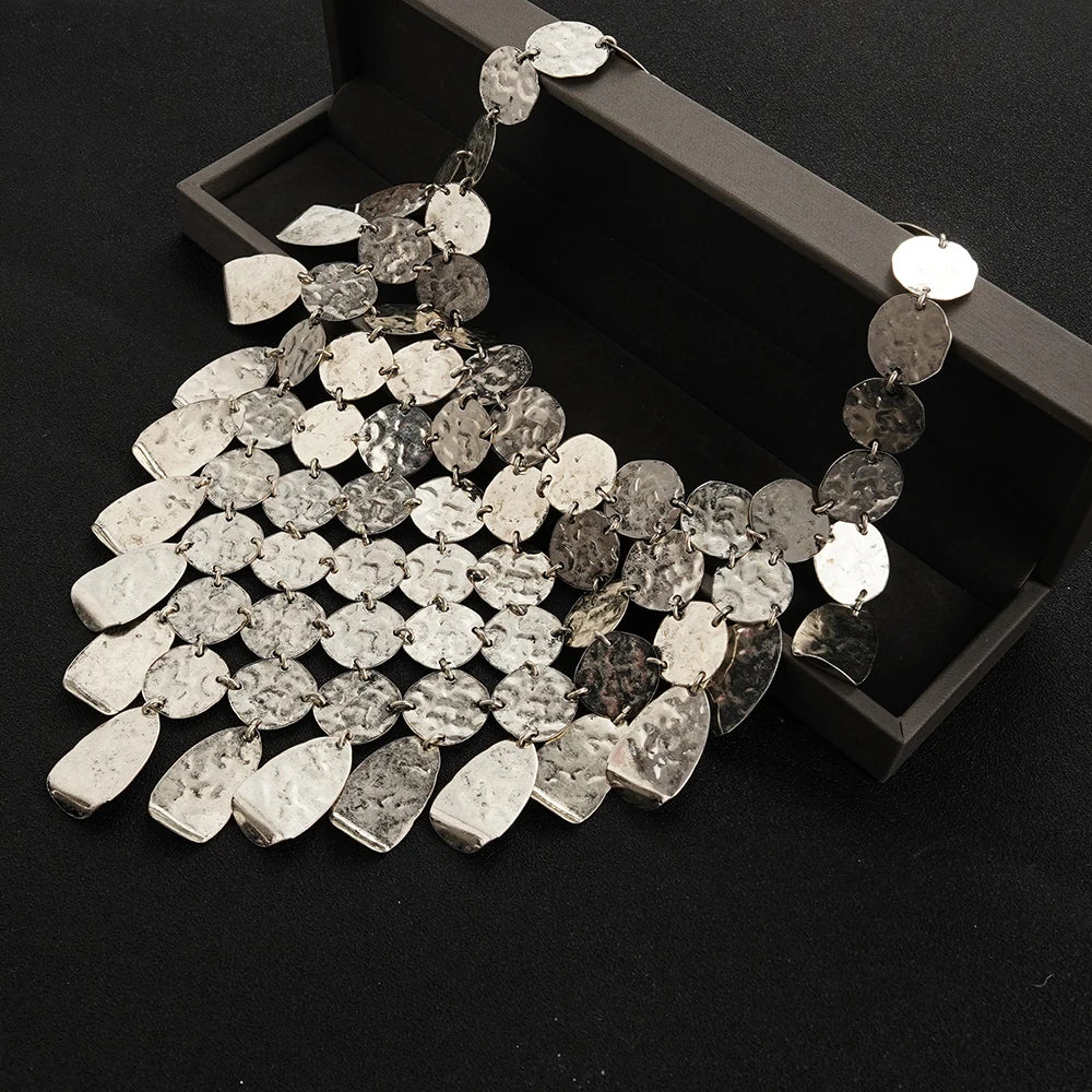 Gargantilla Queen Kate (2 Colores)