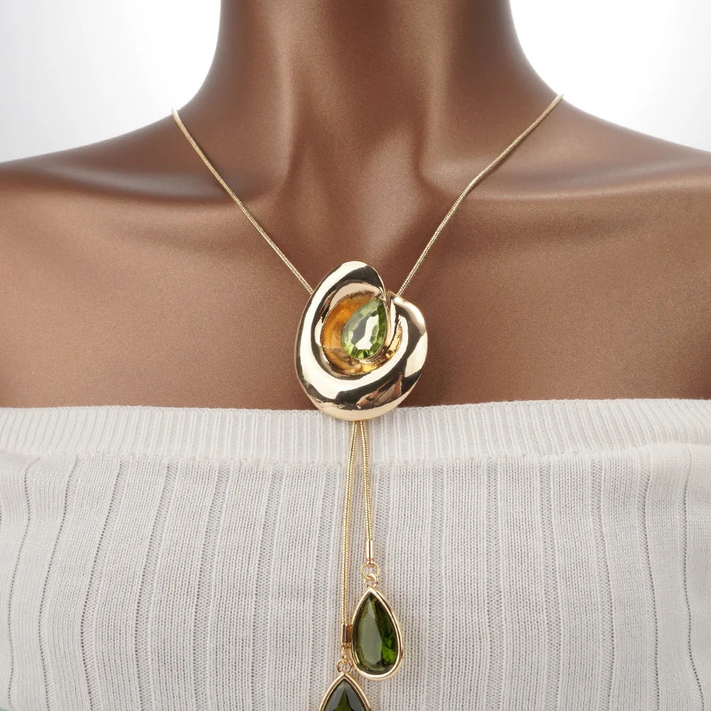 Collar Queen Oliver (2 Colores)