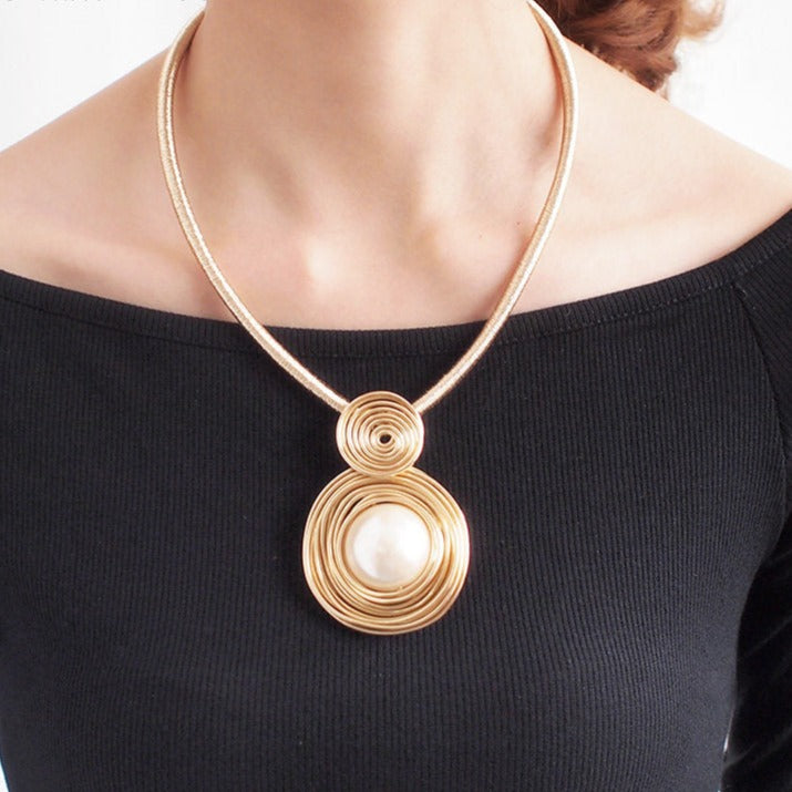 Collar Queen Carolla (2 Colores)