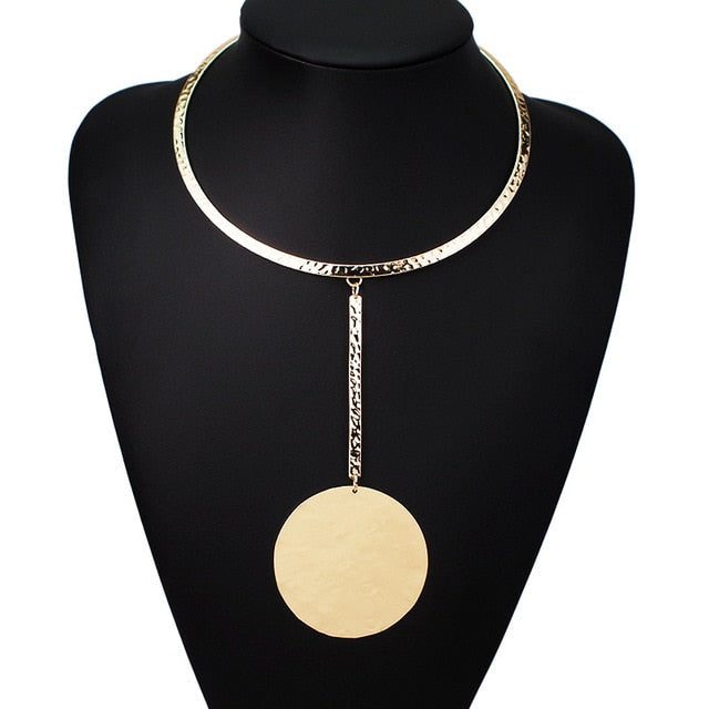 Gargantilla Drag Pendulum (Dorado o Plateado)