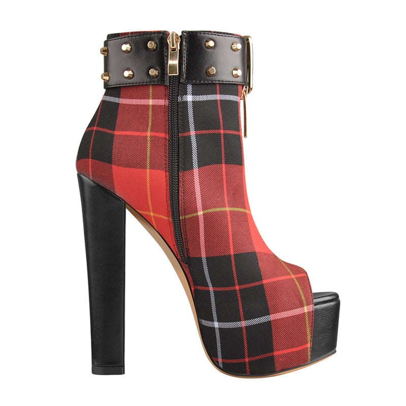 Botas Queen Buldoretta