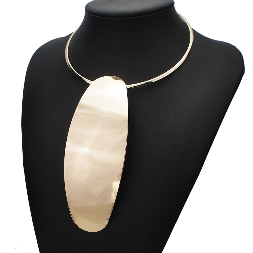 Gargantilla Drag Nile (Dorado o Plateado)