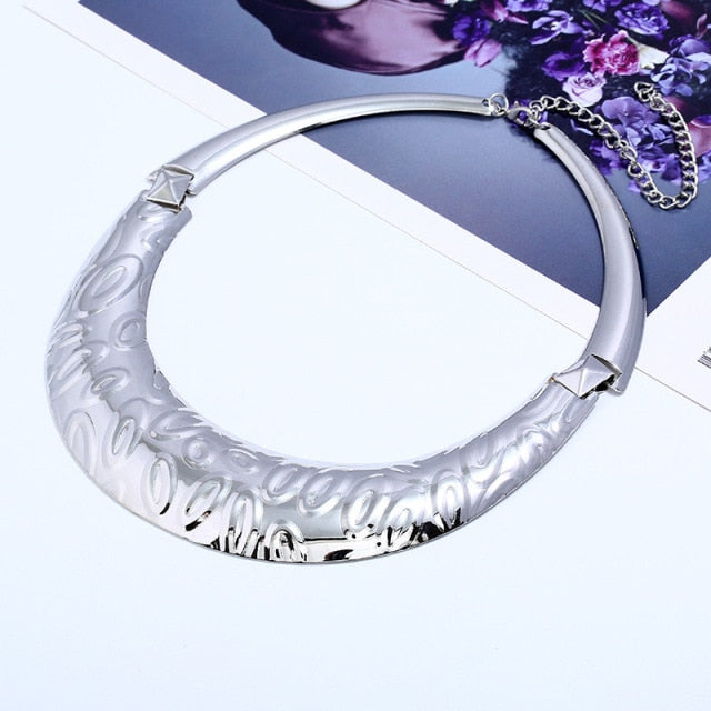 Collar Queen Pompei (3 Colores)