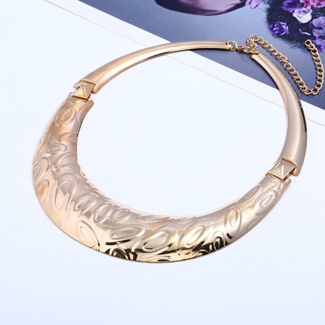 Collar Queen Pompei (3 Colores)
