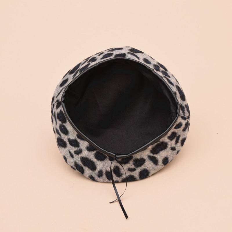 Boina Queen War (Gris claro)