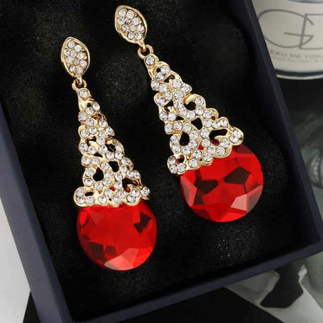 Pendientes de Clip Queen Renata (2 Colores)