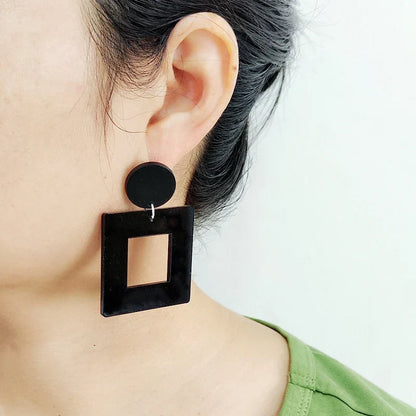 Pendientes de agujero Queen Square