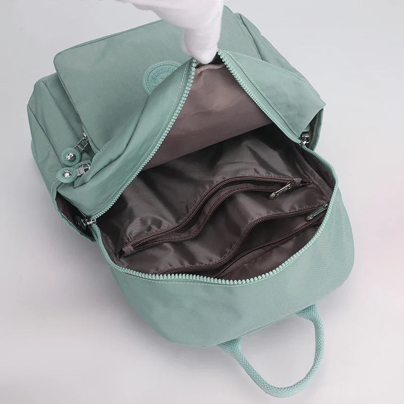 Mochila Queen Rosalinda (Azul claro)