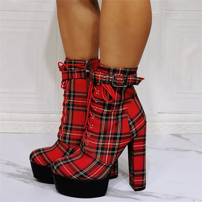 Botas Queen Highschool (Rojo y negro)