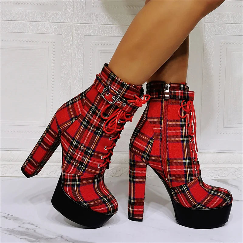 Botas Queen Highschool (Rojo y negro)