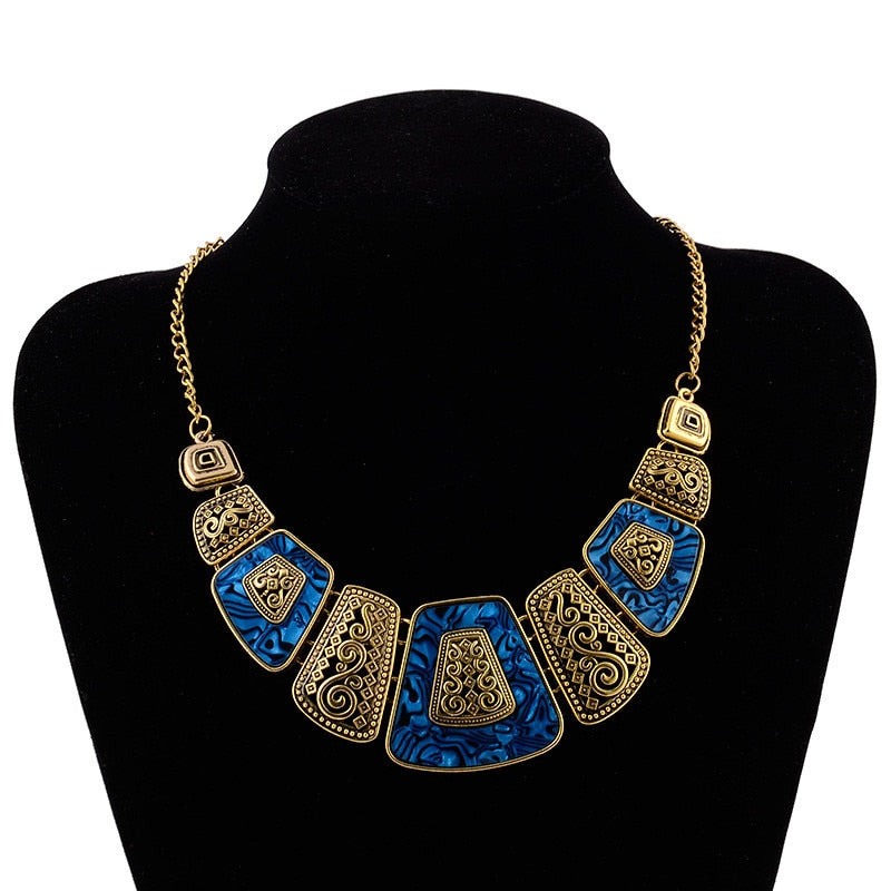 Collar Queen Hevaria (6 Colores)