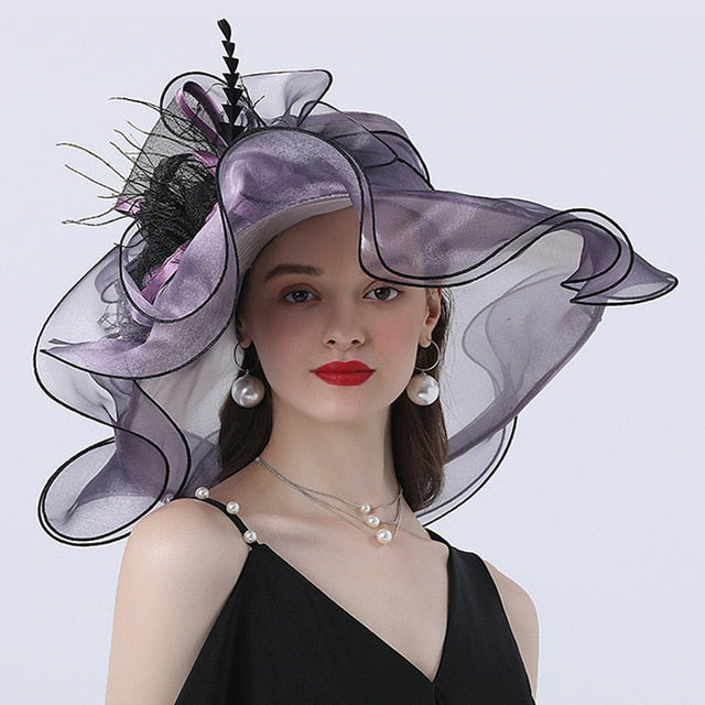 Sombrero Queen Phalominna (Púrpura oscuro)